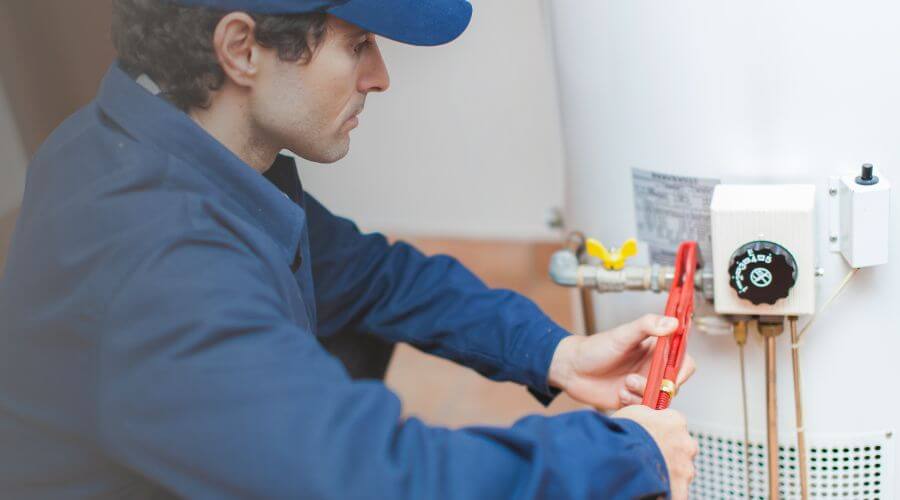 Local tankless water heater installation in South West City, MO
